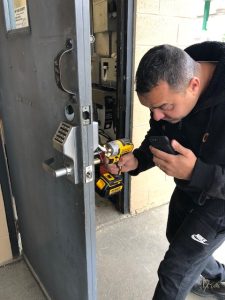Our mobile locksmith in Shaker Heights, OH